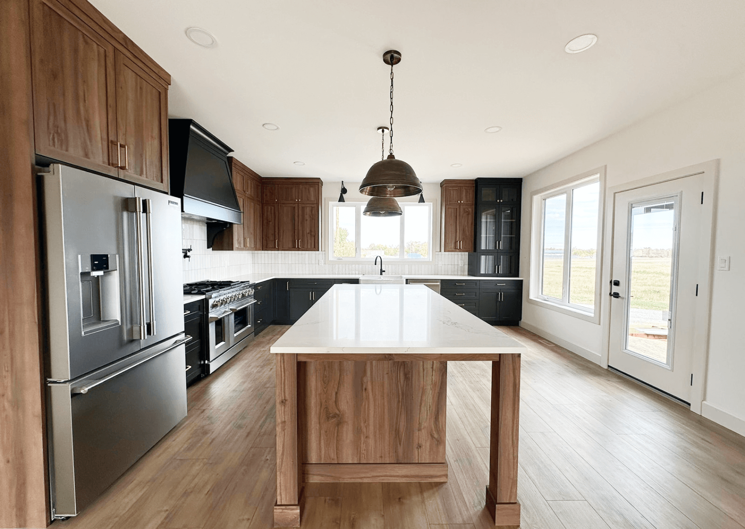 Residential custom millwork and cabinetry